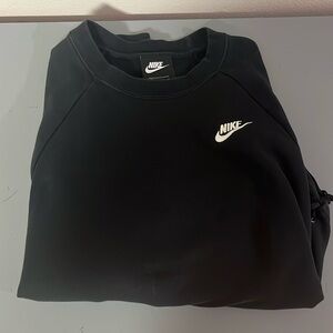 women’s large black Nike cropped sweatshirt